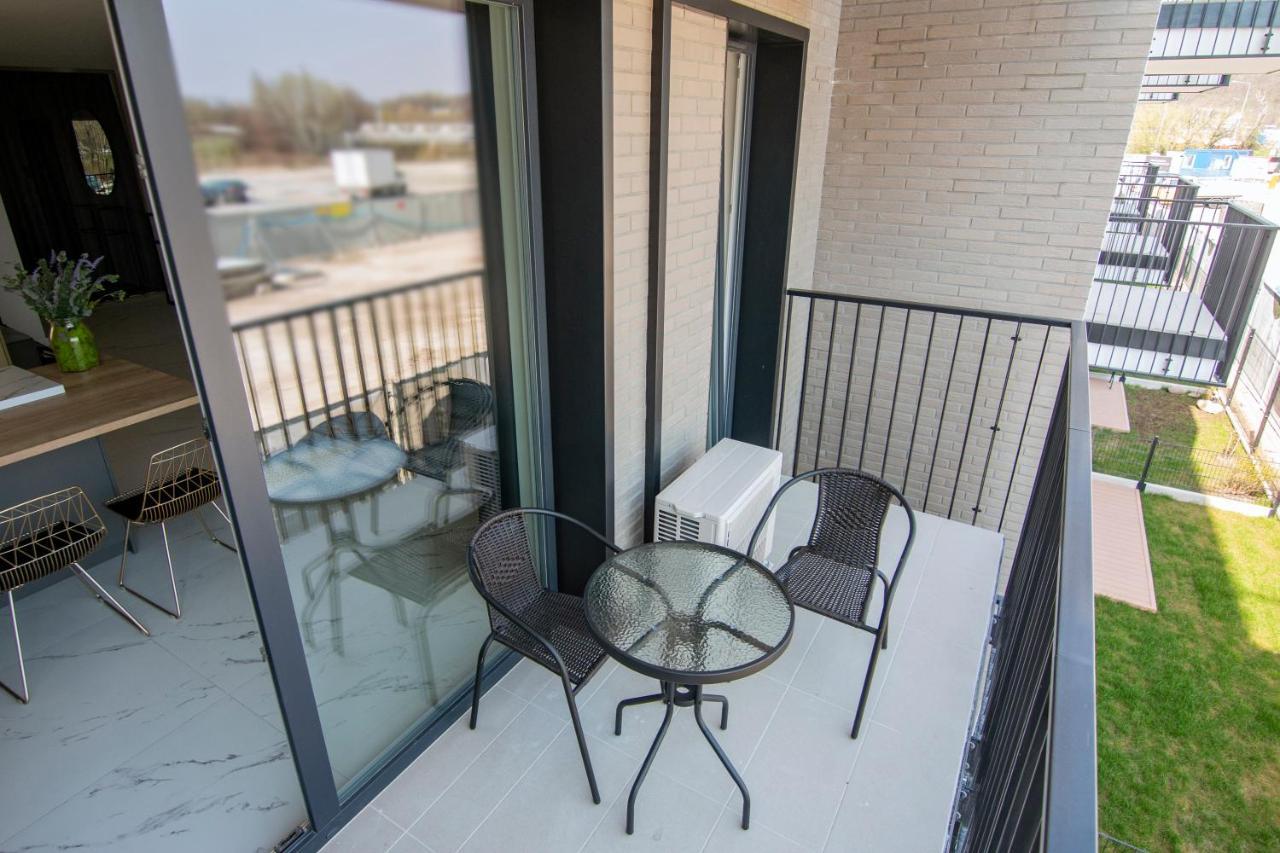 El - Aries Apartment